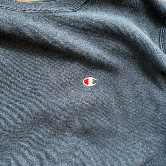 Vintage Champion Reverse Weave Heavyweight Sweatshirt - Picture 2 of 3
